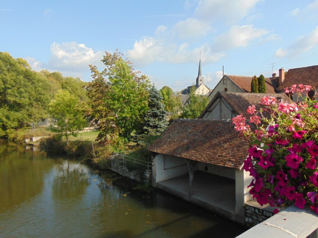 Le Village de La Ferté-Saint-Cyr